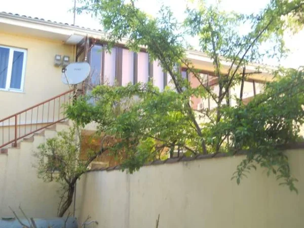 Tirane, shes shtepi 2+1+BLK Kati 2, 100 m² 340.000 Euro (Rruga Fortuzi)