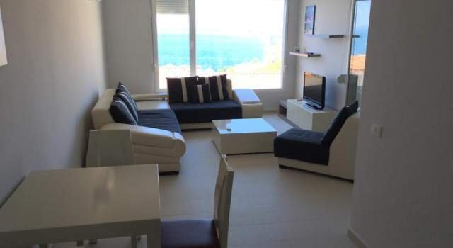 Sarande, jap me qera apartament ne plazh Kati 2, 75 m² 50 Euro/nata (Rruga Butrinti , Rezidenca Bougainville)