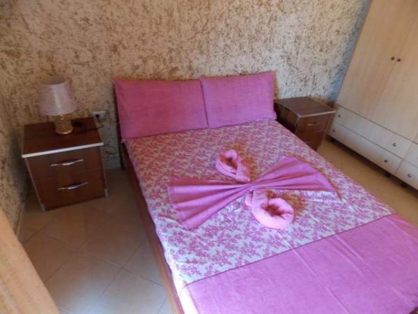 Sarande, jap me qera apartament ne plazh Kati 5, 100 m² 30 Euro (L Nr4 Koder RR Vasil Llaci)