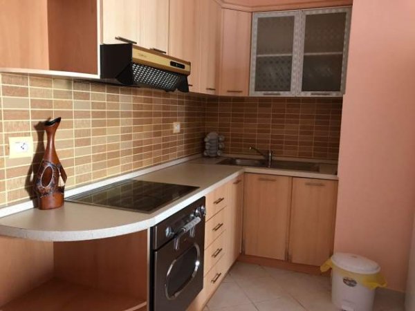 Durres /Golem jap me qera  apartament 1+1+BLK Kati 2, 30 Euro / nata