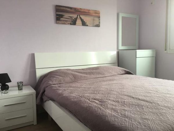 Vlore, jap me qera apartament ne plazh 1+1 Kati 3, 30 m² 25 Euro (Orikum)