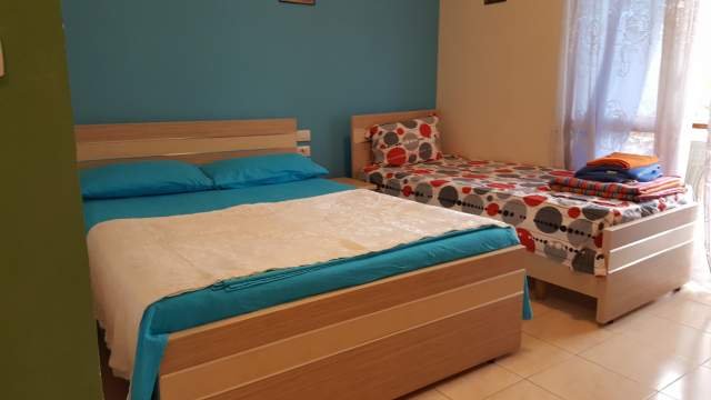 Durres, jap me qera garsonier 3 Katshe Kati 1, 32 m² 18 Euro (Plazhi Durresit prane plepave)