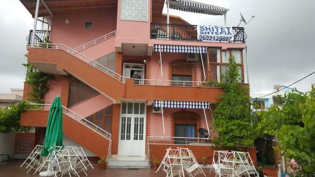 Durres, jap me qera garsonier 3 Katshe Kati 1, 32 m² 18 Euro (Plazhi Durresit prane plepave)