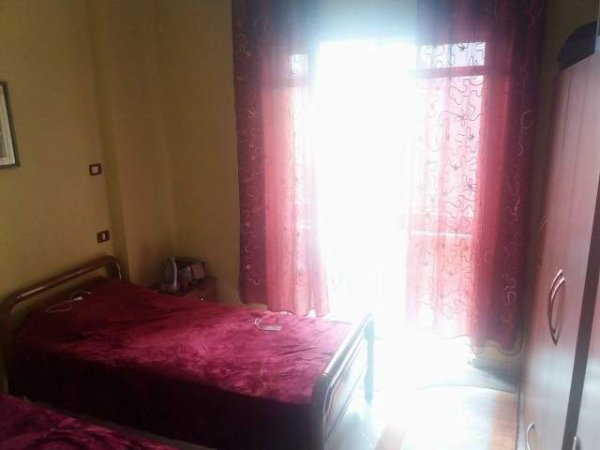 Durres, jap me qera apartament 1+1+BLK Kati 5, 50 m² 25 Euro (PLAZH)