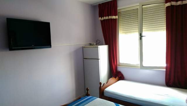 Durres, jap me qera dhome ne plazh 1+1 Kati 2, 37 m² 20 Euro (rruga Pavaresia,prane Hotel Adriatik,Plazh)