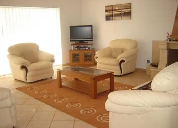 Sarande, jap me qera Vile 170 m²  (Ksamil. Rruga e Detit)