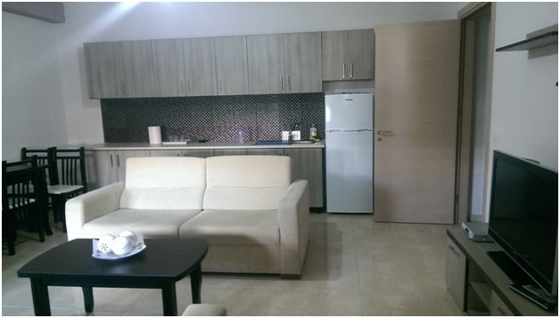 Durres, jap me qera apartament ne plazh Kati 1, 77 m² 20 Euro (Kompleksit Rotondo, perball Resortit Tropikal)