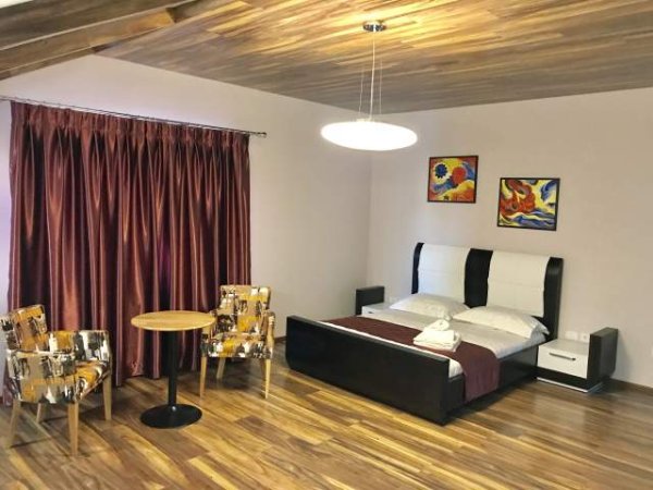 Durres, jap me qera dhoma ne hotel 35 m², 50 Euro (Gjiri i Lalzit)