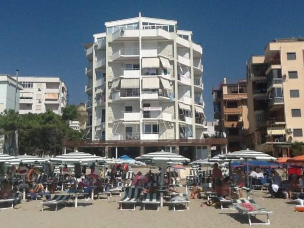 Durres, jap me qera apartament ne plazh 2+1+A+BLK Kati 3, 96 m² 30 Euro/nata (Tek Adriatik 2 -Golem)