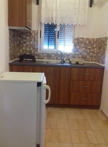 Sarande, jap me qera dhome ne plazh 35 m²  (QEPARO)