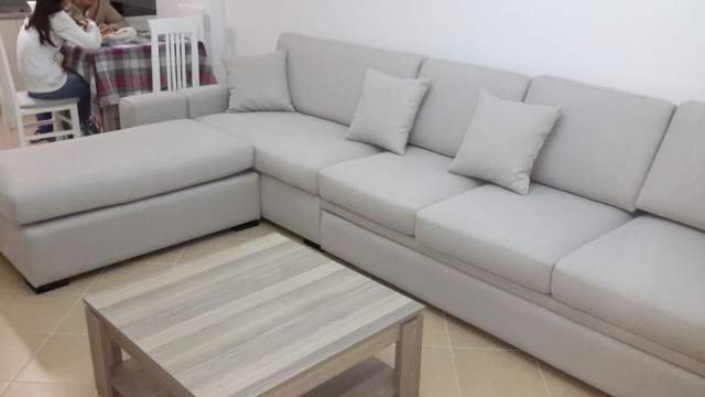 Vlore, jap me qera Penthouse Kati 6, 70 m² 30 Euro (UJI FTOHTE)