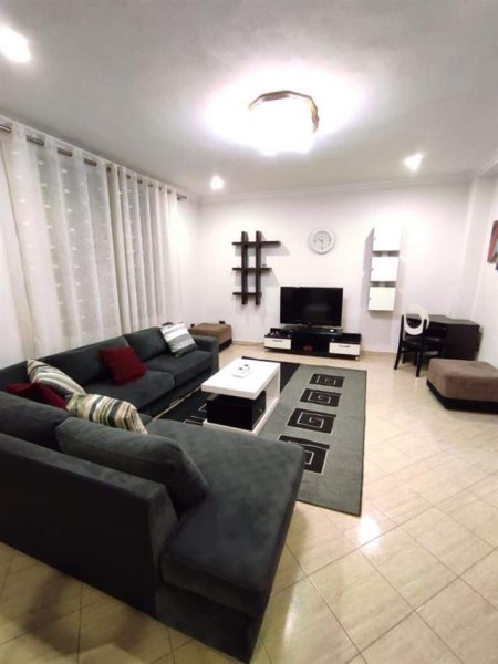 Tirane, jepet me qera apartament 2+1+A+BLK Kati 2, 100 m² 400 Euro (Vasil Shanto)