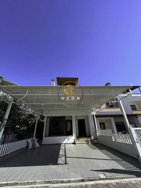 Tirane, jepet me qera Vile 3 Katshe Kati 0, 330 m² 1.500 Euro (TEG)