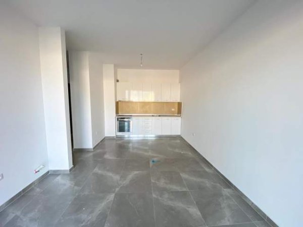 Tirane, jepet me qera apartament 1+1+BLK Kati 2, 64 m² 250 Euro (Rruga Kongresi i Manastirit)