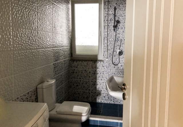 Shkoder, shitet 100 m² 140.000 Euro (velipoje)