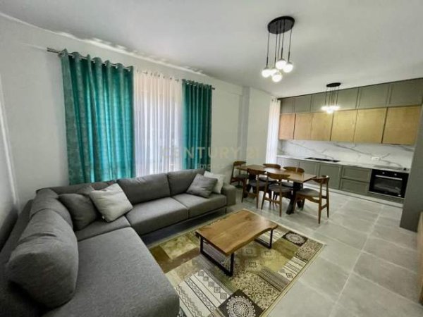 Tirane, jap me qera apartament 2+1+BLK Kati 4, 103 m² 500 Euro (Rruga e Dibres)