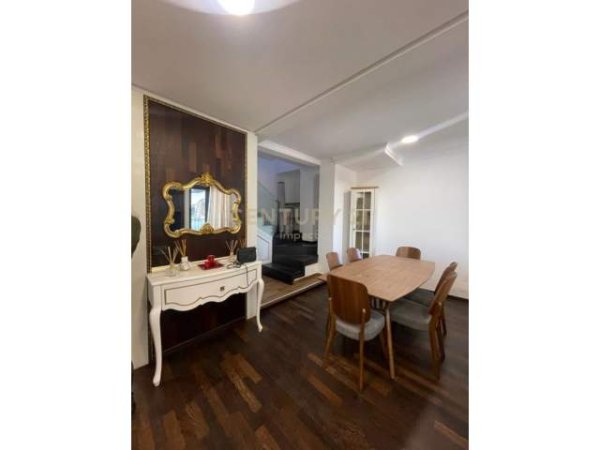 Tirane, jap me qera apartament duplex 2+1+BLK Kati 9, 123 m² 1.100 Euro (Perball Raifaisen Bank)