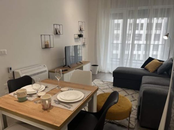 Tirane, jepet me qera apartament 1+1+BLK Kati 6, 60 m² 400 Euro (Rr. Frosina Plaku)