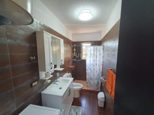 Tirane, shitet apartament 2+1+A+BLK Kati 4, 80 m² 85.000 Euro (Shkolla e Bashkuar)