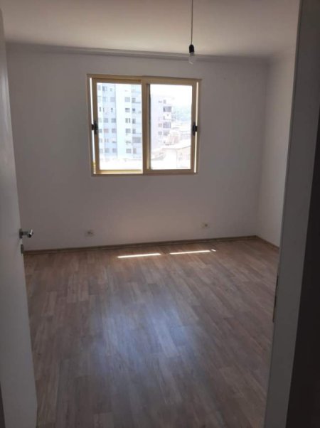 Tirane, shitet apartament 3+1+A+BLK Kati 4, 92 m² 95.000 Euro (irfan tomini)