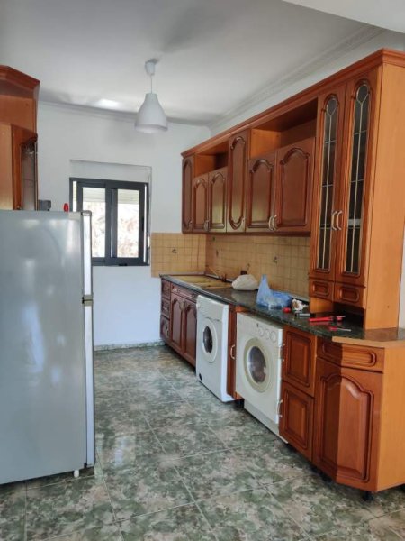 Tirane, jepet me qera apartament 2+1+BLK Kati 1, 100 m² 350 Euro (karl gega)