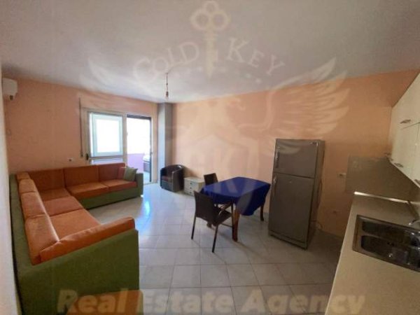 Durres, jap me qera apartament 1+1+BLK Kati 3, 75 m² 200 Euro