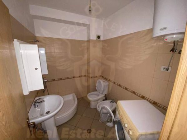 Durres, jap me qera apartament 1+1+BLK Kati 3, 75 m² 200 Euro