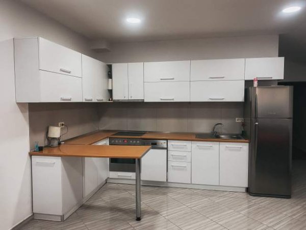 Tirane, ndarje qeraje shtepi 1+1 Kati 2, 90 m² 26.000 Leke (Teodor Keko)