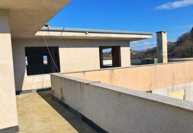 Shkoder, shitet 1.038 m² 294.000 Euro