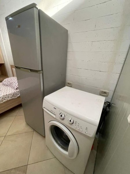 Tirane, jap me qera garsonier 2 Katshe Kati 1, 45 m² 25.000 Leke (Rruga 5 Maji)