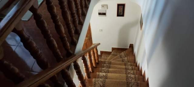Tirane, jepet me qera apartament 3+1 Kati 2, 115 m² 35.000 Leke (Oxhaku)