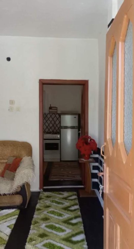 Tirane, jepet me qera Vile 2 Katshe Kati 2, 100 m² 40.000 Leke (bulevardi i ri)