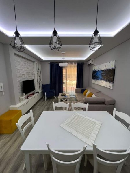 Tirane, jepet me qera apartament 2+1+BLK Kati 4, 100 m² 400 Euro (Astir, prane rrotontos)