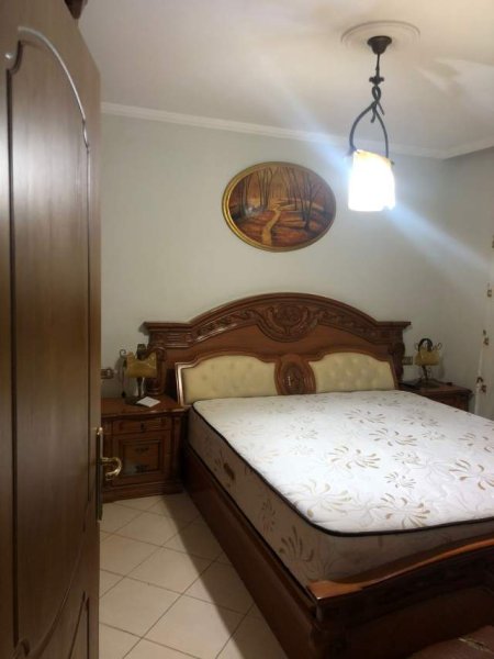 Tirane, jap me qera apartament 2+1 Kati 3, 80 m² 300 Euro (Rruga e Dibres.)