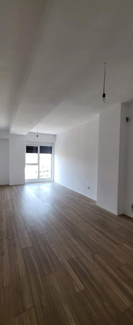 Tirane, jepet me qera apartament 1+1+BLK Kati 3, 65 m² 300 Euro