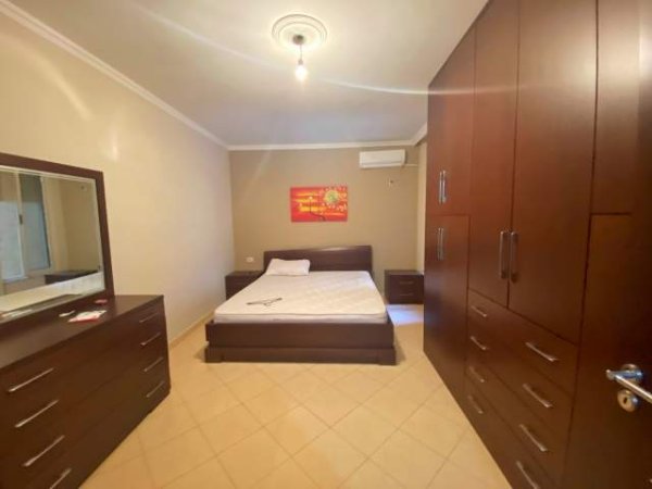 Tirane, jap me qera apartament 3+1+BLK Kati 1, 120 m² 300 Euro
