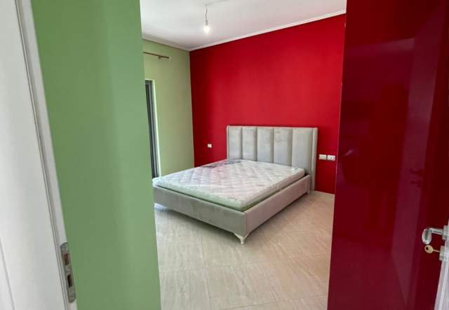 shitet apartament 230 m² 235.000