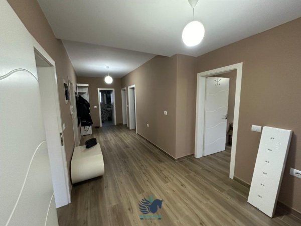 Shitet Apartament 3+1 Ne Don Bosko [ID P36]