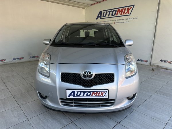 TOYOTA YARIS, VITI 10/2008, AUTOMATIKE, MOTORR 1.4 NAFTE