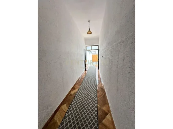 Shtepi private te Profarma Tirane 110000 €