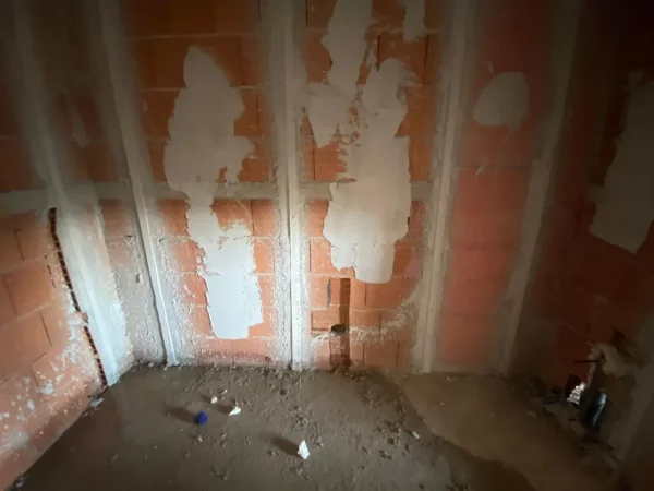 Shitet apartament 1+1