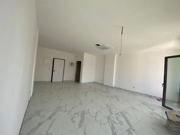 Jepet me qira ambjent biznesi, Gener 2, Liqeni