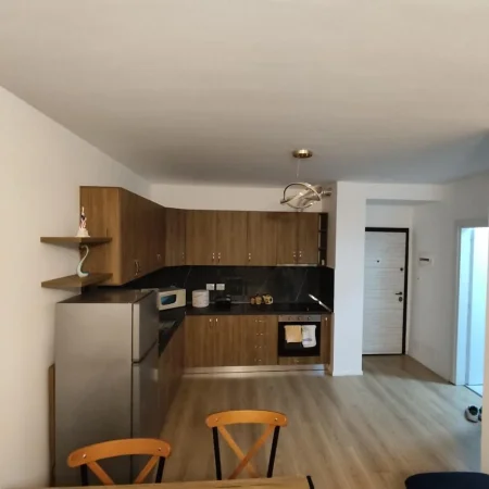 Qëra apartament 2+1+ parking