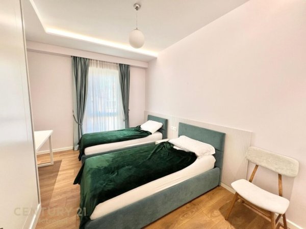 APARTAMENT 2+1+ POST PARKIMI NE QENDER, QERA !