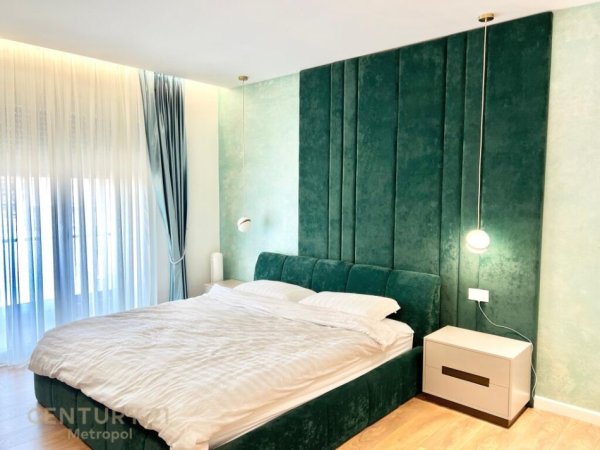 APARTAMENT 2+1+ POST PARKIMI NE QENDER, QERA !