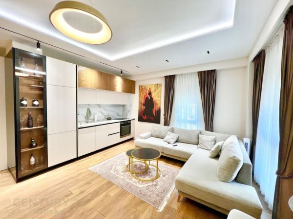 APARTAMENT 2+1+ POST PARKIMI NE QENDER, QERA !