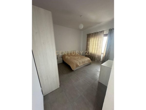 JAPIM ME QERA APARTAMENT 1+1 NE TIRANE PRANE KOMISARIATIT NUMER 4