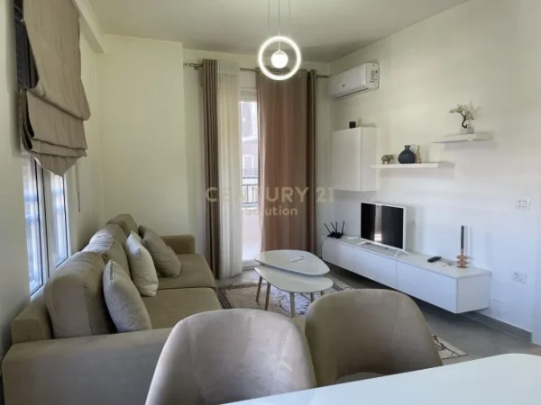JAPIM ME QIRA APARTAMENT 2+1 TE VILA L 2 !