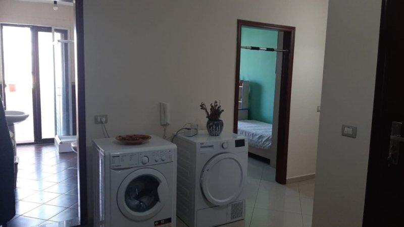 Shitet Apartamenti 2+1 – Astir, pranë Vilës L