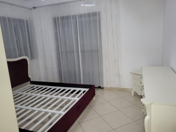 Kat Vile Me Qera 3+1 Ne Sauk (ID BV22204) Tirane